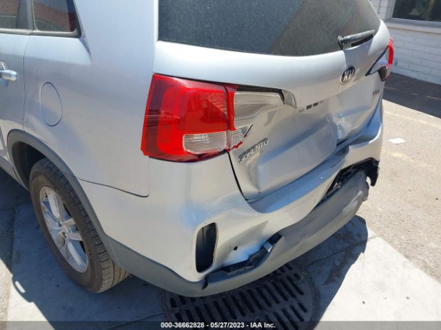 5XYKTDA69FG552125 KIA SORENTO LX