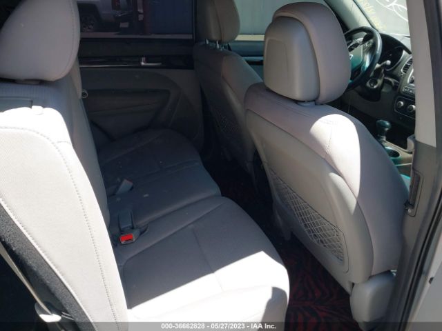 5XYKTDA69FG552125 KIA SORENTO LX