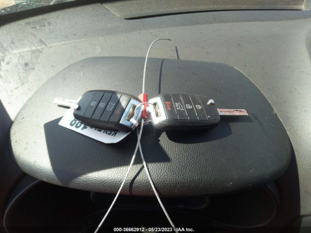 KNDJN2A28K7693248 KIA Soul Base