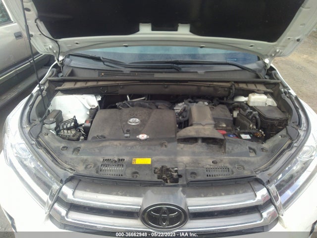 Toyota Highlander Limited 2018 5TDDZRFH9JS866352 Image 10
