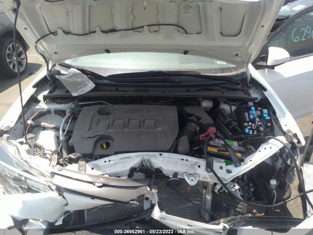 Toyota COROLLA LE 2018 2T1BURHE5JC034430 Image 11