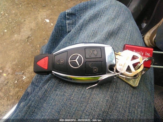 55SWF4KB8FU033786 Mercedes-Benz C-class C 300