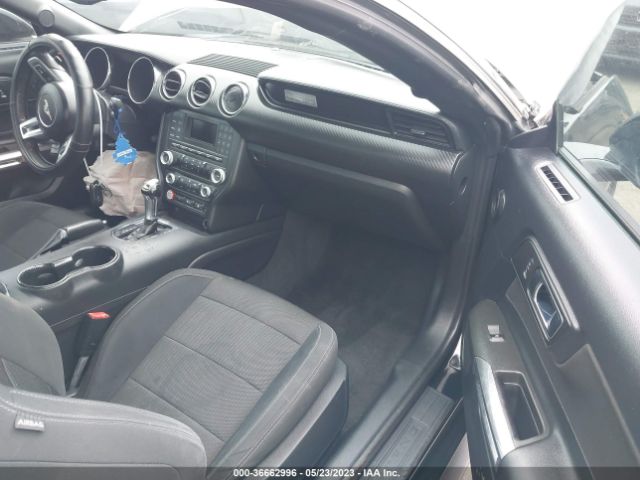 1FA6P8AM0F5392887 Ford Mustang V6