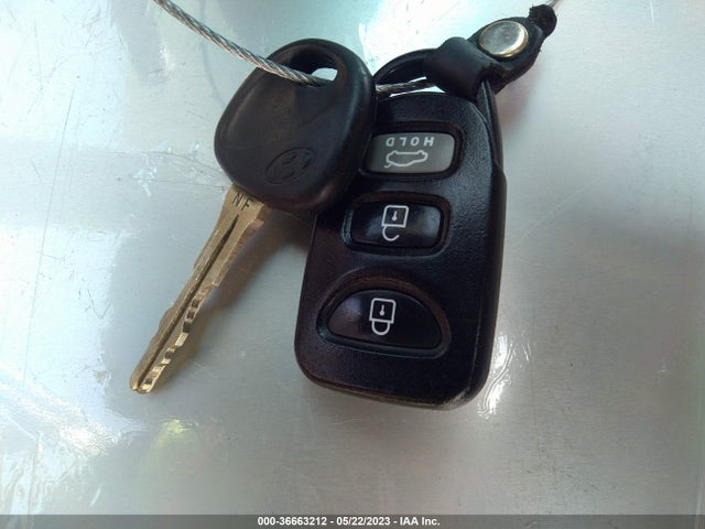 2009 HYUNDAI SONATA GLS VIN: 5NPET46C19H565976