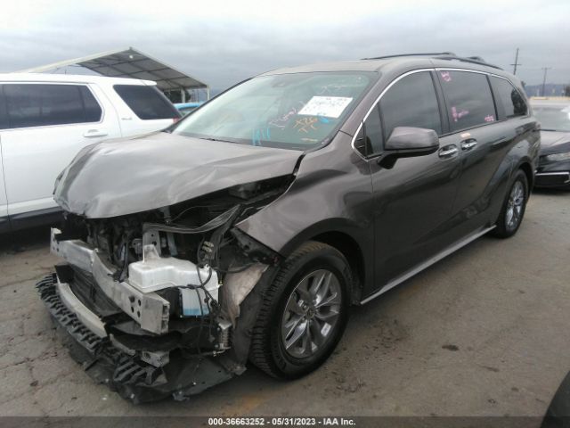 5TDJRKEC2NS099367 Toyota SIENNA XLE