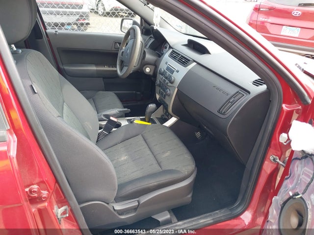 2010 FORD FOCUS SE VIN: 1FAHP3FN2AW144463