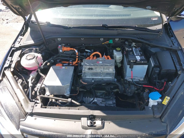 WVWKR7AU9KW910187 Volkswagen E-golf Se