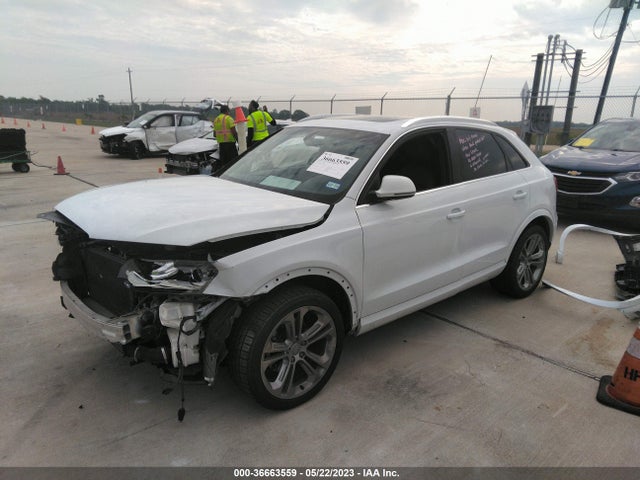 WA1GFCFS1FR013927 Audi Q3 2.0t Prestige