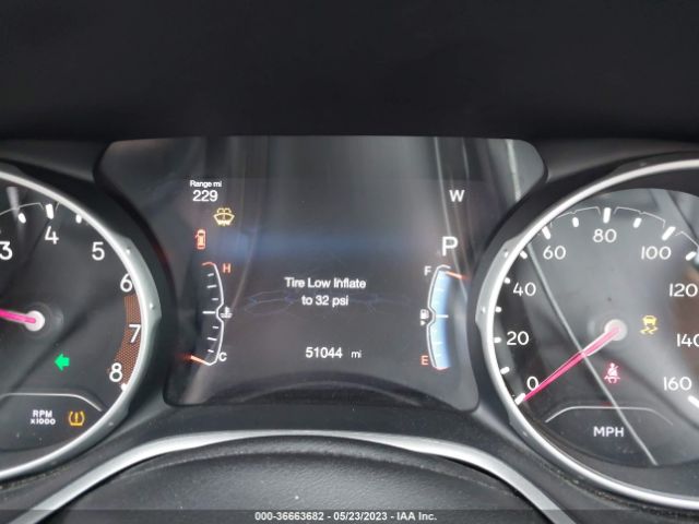 3C4NJDBB9JT409319 Jeep Compass Latitude