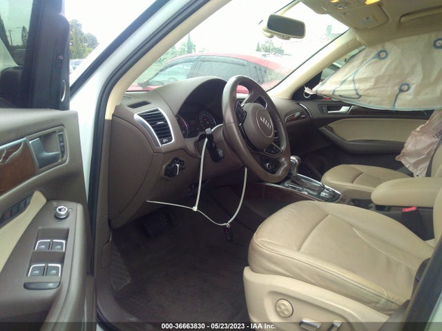 WA1D7AFP9HA071558 Audi Q5 Premium Plus