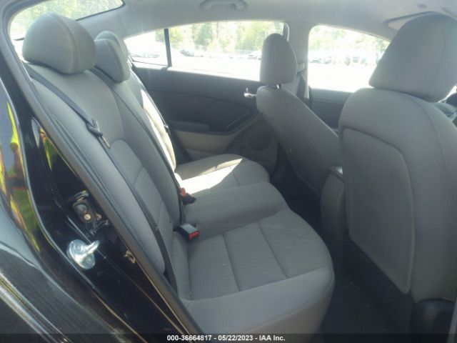 KNAFK4A66F5256957 KIA FORTE LX