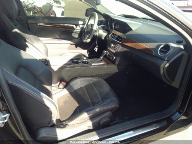 WDDGJ4HB7FG385734 Mercedes-Benz C-class C 250