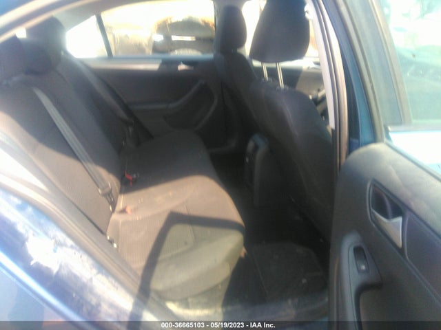 3VWD17AJ8FM320183 Volkswagen Jetta Sedan 1.8t Se