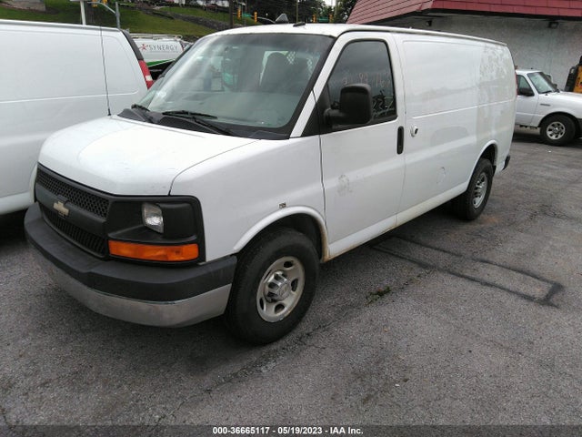 Chevrolet EXPRESS CARGO VAN 2014 1GCWGFCA6E1161466 Image 2