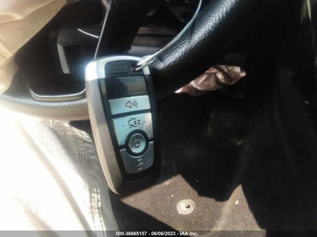 3FA6P0HD2LR150635 Ford FUSION SE