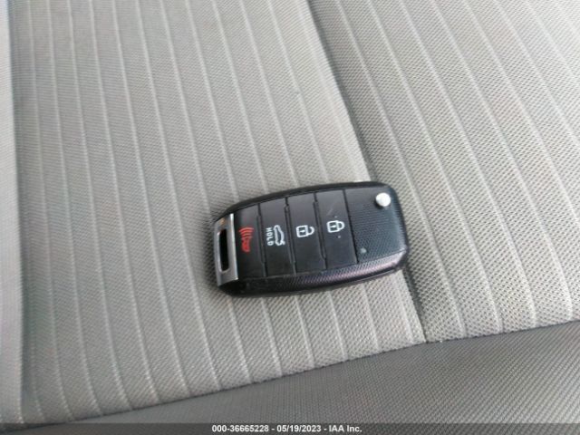 KNAFX4A62E5122026 KIA FORTE LX