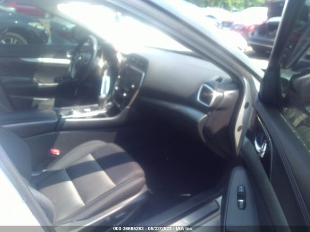 2016 NISSAN MAXIMA 3.5 S VIN: 1N4AA6AP3GC407650