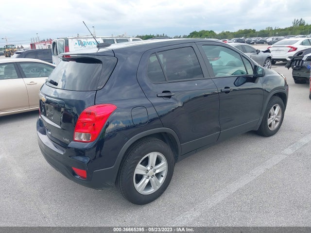 Chevrolet TRAX LS 2022 KL7CJKSM7NB536281 Image 4