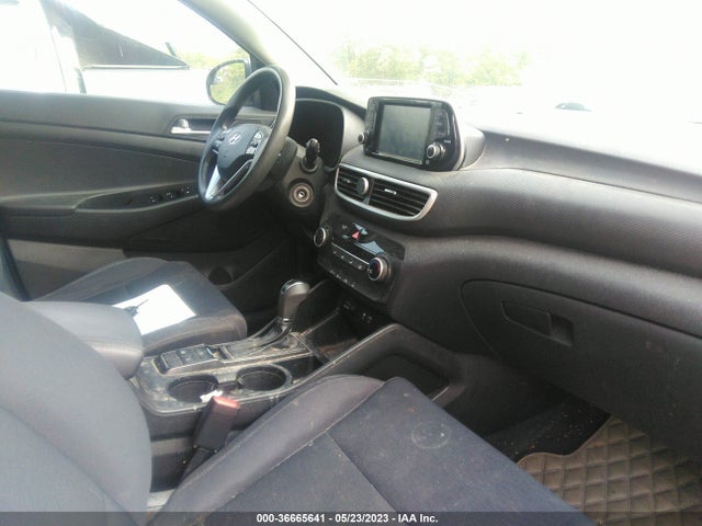 2019 HYUNDAI TUCSON SE VIN: KM8J23A43KU915322