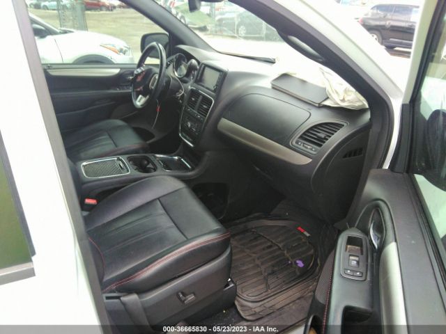 2C4RDGEG2KR736246 Dodge Grand Caravan Gt