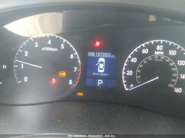 2009 HYUNDAI GENESIS VIN: KMHGC46E39U026528