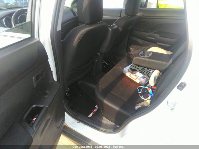 4A4AP3AUXEE019743 Mitsubishi Outlander Sport Es
