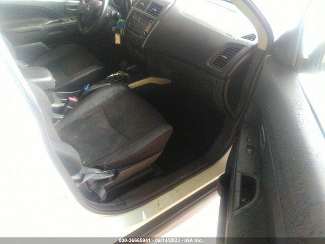 4A4AP3AUXEE019743 Mitsubishi Outlander Sport Es