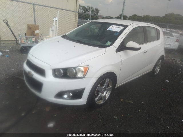 Chevrolet SONIC LTZ 2014 1G1JE6SBXE4224909 Image 2