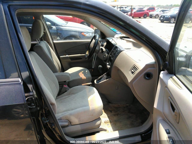 2005 HYUNDAI TUCSON GL VIN: KM8JM12B95U082190