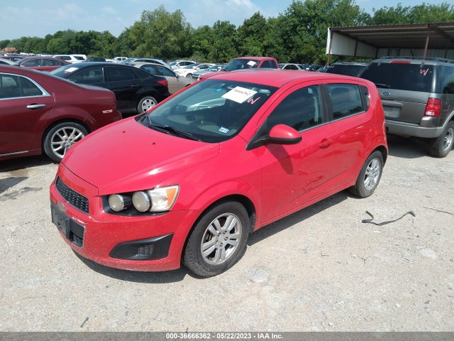 Chevrolet SONIC LT 2014 1G1JC6SHXE4106823 Image 2