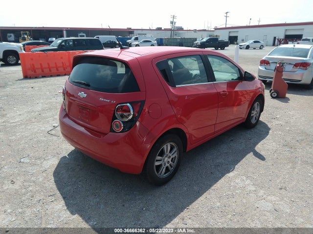Chevrolet SONIC LT 2014 1G1JC6SHXE4106823 Image 4