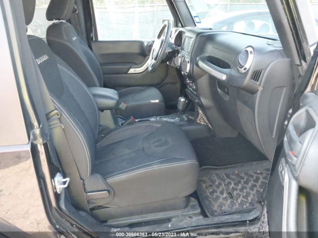 1C4GJWBG8GL220343 Jeep Wrangler Sahara