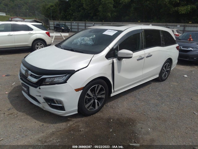 Honda Odyssey Elite 2018 5FNRL6H96JB047654 Image 2