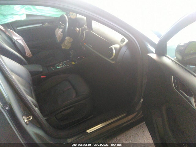 WAUAUGFF8K1023873 Audi A3 Sedan Premium/titanium Premium