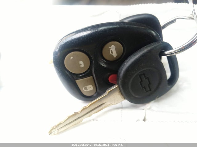 2005 CHEVROLET CLASSIC VIN: 1G1ND52F05M190478