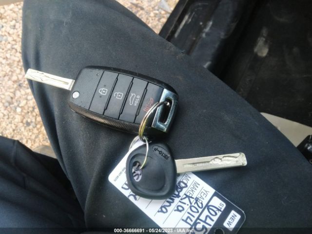 5XXGM4A72EG290611 KIA Optima Lx