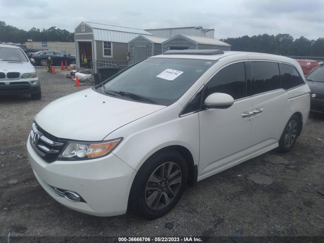 Honda Odyssey Touring 2015 5FNRL5H90FB104965 Image 2
