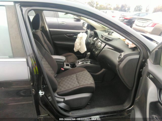 JN1BJ1CP6HW017272 Nissan Rogue Sport Sv