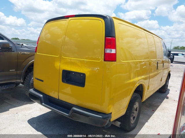 Chevrolet EXPRESS CARGO VAN 2021 1GCWGAFP1M1245471 Image 4