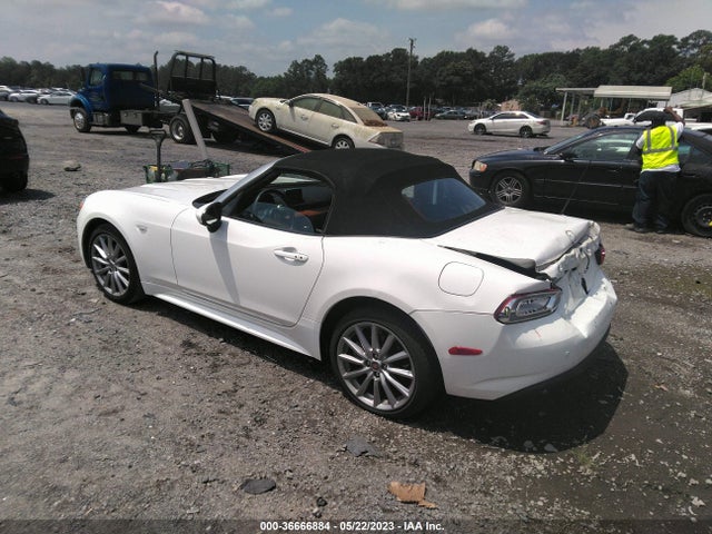 JC1NFAEK7H0123131 Fiat 124 Spider Lusso