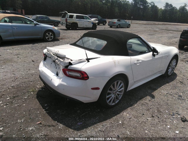JC1NFAEK7H0123131 Fiat 124 Spider Lusso