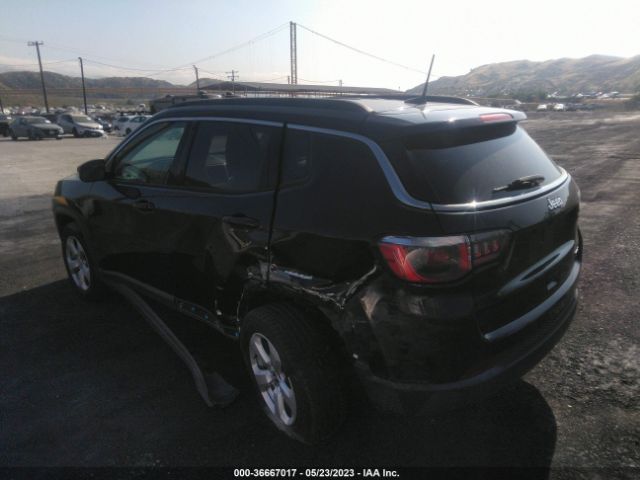 3C4NJCBB9JT300045 Jeep Compass Latitude