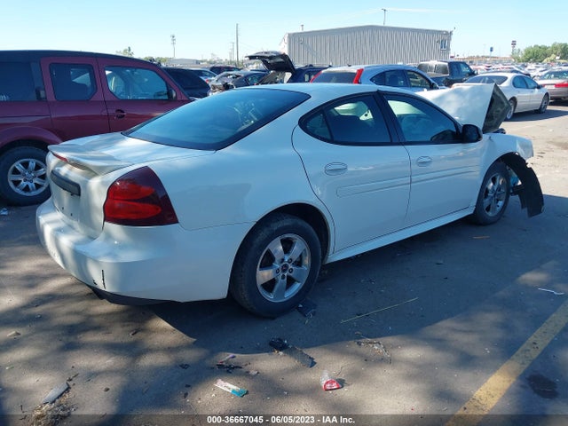 2005 PONTIAC GRAND PRIX VIN: 2G2WP522351298819