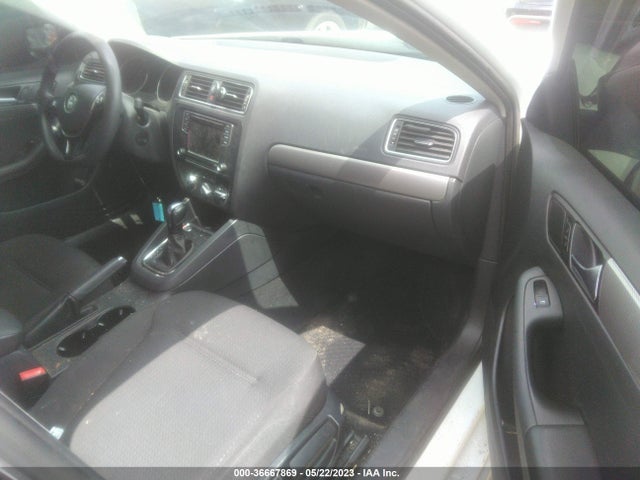 3VWD67AJ9GM382646 Volkswagen Jetta Sedan 1.4t Se