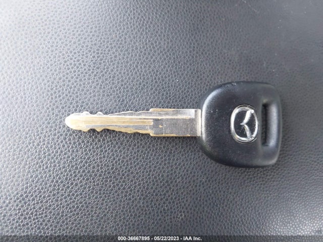 2006 MAZDA MAZDA3 S VIN: JM1BK143661410818