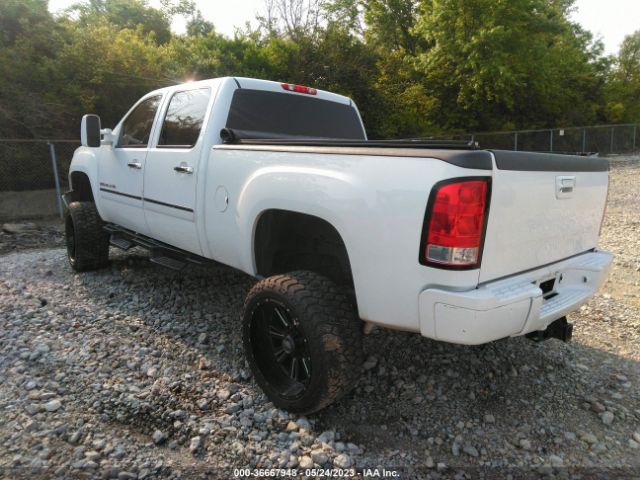 1GT125E88EF101530 GMC Sierra 2500hd Denali
