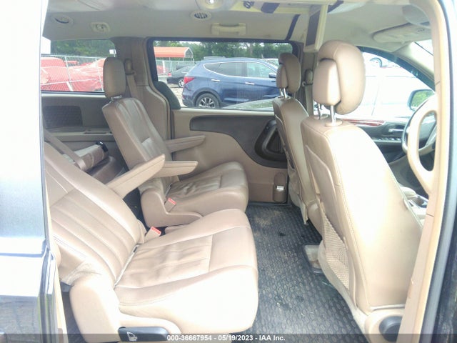 2C4RC1BG8GR300223 Chrysler Town & Country Touring