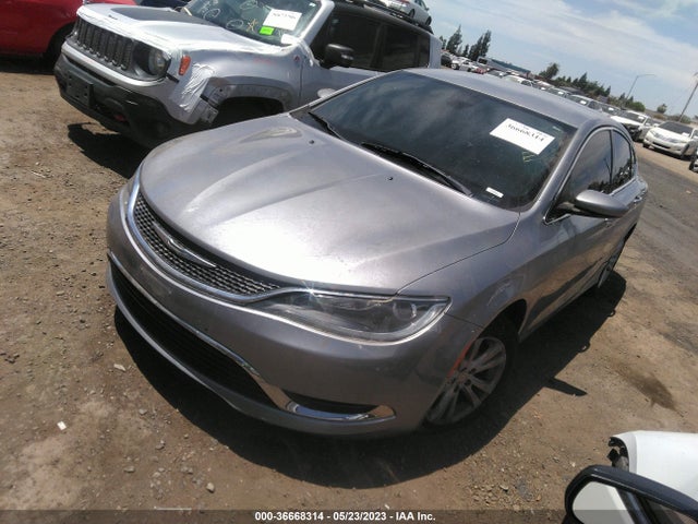 Chrysler 200 Limited 2015 1C3CCCAB2FN714539 Image 2