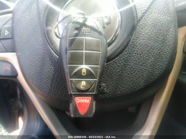 1C4PJLCB1GW217655 Jeep Cherokee Latitude