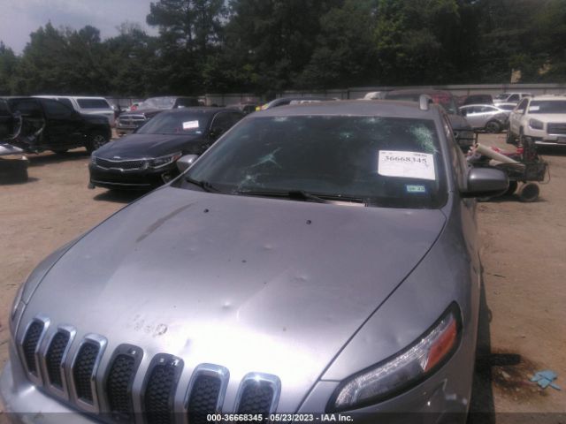 1C4PJLCB1GW217655 Jeep Cherokee Latitude